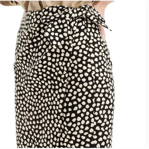 J. Crew Black and Gold Metallic Pebble Print Jacquard Wrap Skirt Size 4 - Picture 2 of 16